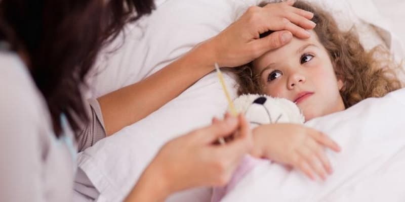 Baş pediatrdan təhlükəli virusla bağlı xəbərdarlıq - Uşaqları qoruyun
