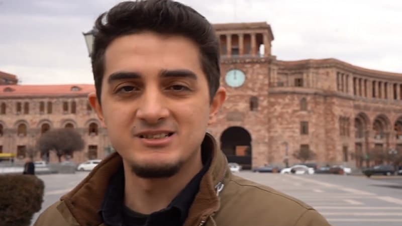 Türk bloger İrəvanda Xocalı soyqırımı ilə bağlı sorğu keçirdi (VİDEO)