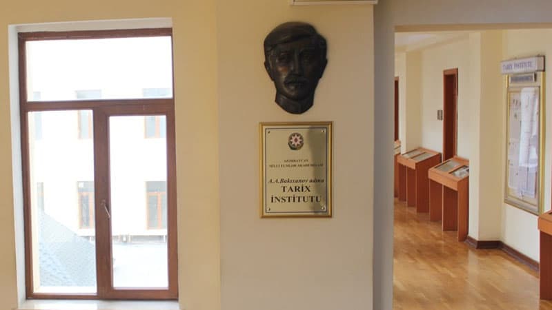 Milli Kitabxananın nəşrləri Tarix İnstitutuna təqdim ediləcək