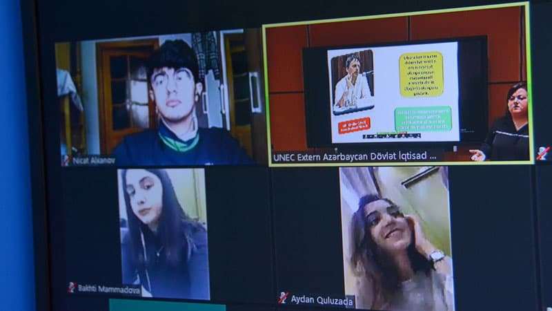 Azərbaycanda ilk dəfə distant formada tədrisə başlanıldı (FOTO)