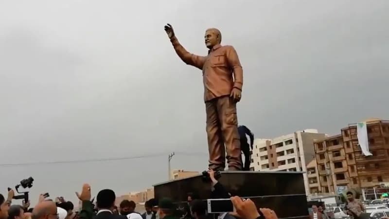 Qasım Süleymaniyə daha bir heykəl qoyuldu (FOTO)