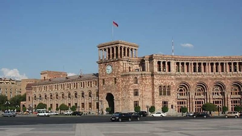 İnformasiya "post"unda dayanan düşmən və onların xidmətçiləri