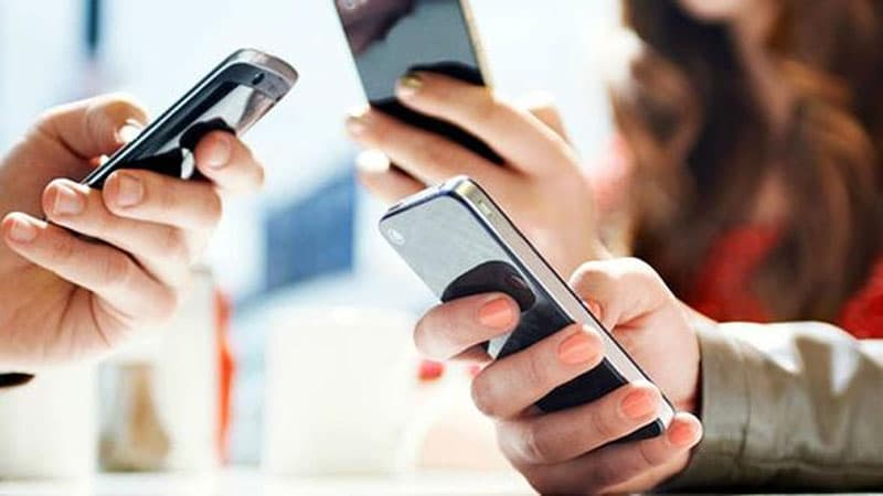 Koronavirusa görə telefonların qiyməti kəskin bahalaşdı - 150 dollar fərq (VİDEO)