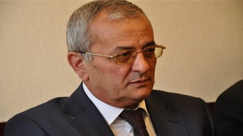 Sabiq nazirin sağlığından xəbər var: Gözünü açır...