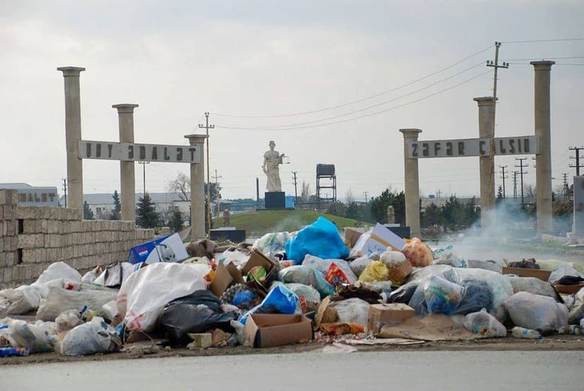 Bakıda “Ədalət” parkı zibilxanaya çevrildi (FOTO)