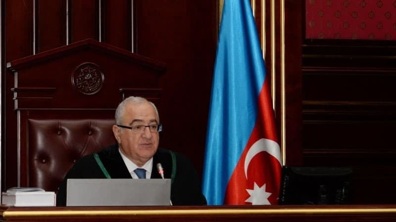 Ali Məhkəmənin 7 hakimi təqaüdə göndərildi
