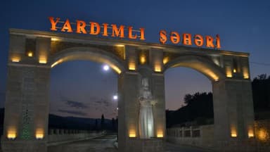 Səni bu günə kim salıb, Yardımlı?..