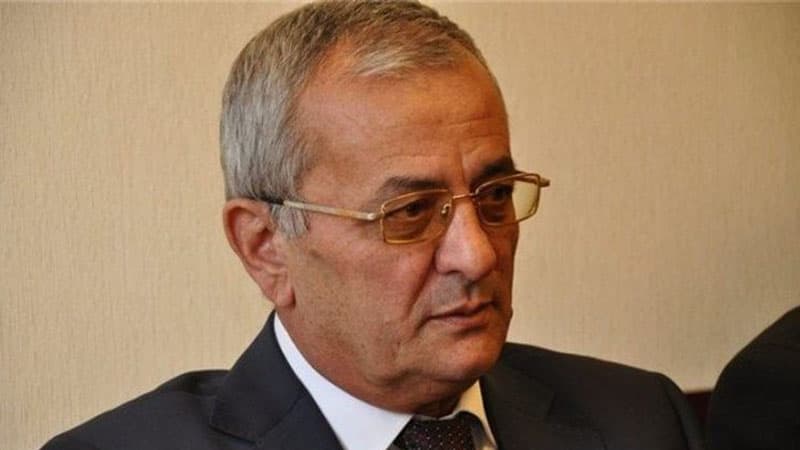İsgəndər Həmidov vəfat etdi