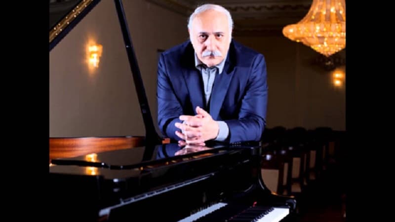 Eldar Mansurov: Babası xanəndə, atası tarzən olan bəstəkar (VİDEO)