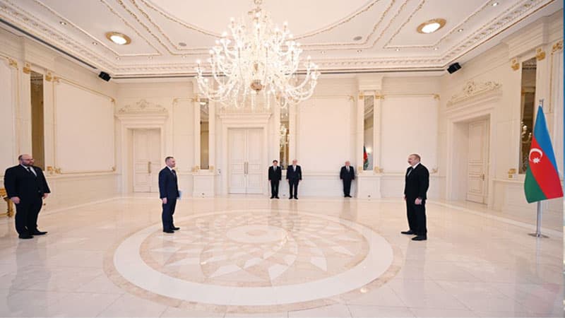 İlham Əliyev yeni səfirin etimadnaməsini qəbul etdi (FOTO)