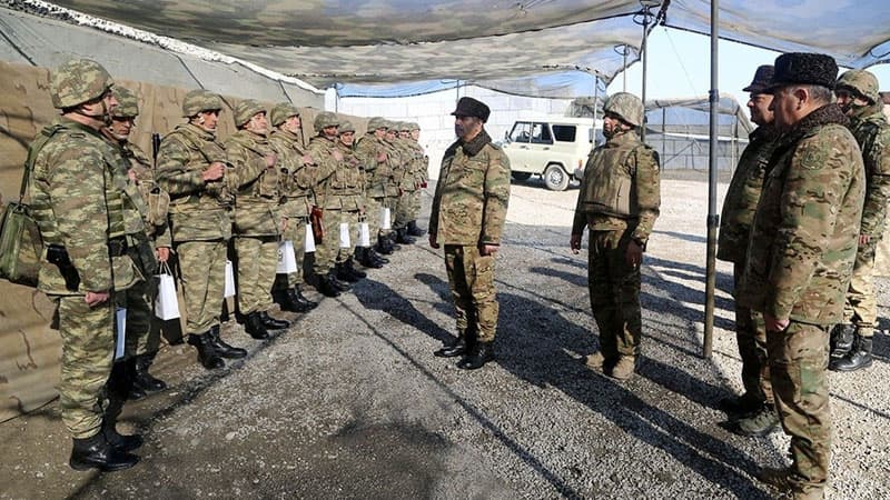 Zakir Həsənov ön xətdə hərbi qulluqçularla görüşdü (FOTO/VİDEO)