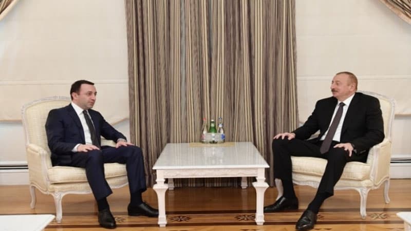 Prezident Gürcüstanın Müdafiə nazirini qəbul etdi