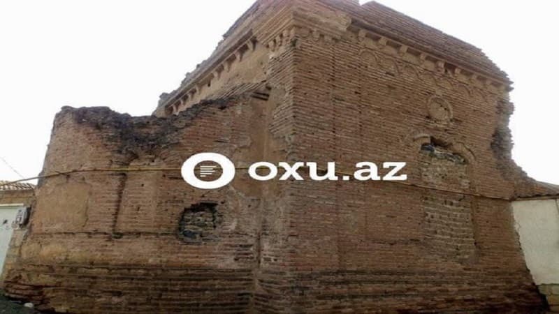 Azərbaycanda tarixi abidəyə qarşı vandalizm: Bir hissəsini söküb evə birləşdirdilər (FOTO)