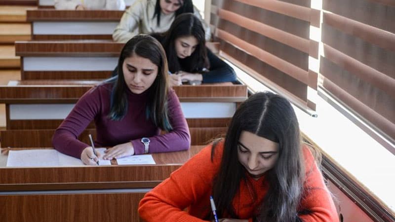 Ali təhsilin bakalavriat səviyyəsində sərbəst işə dair tələblər ləğv edildi