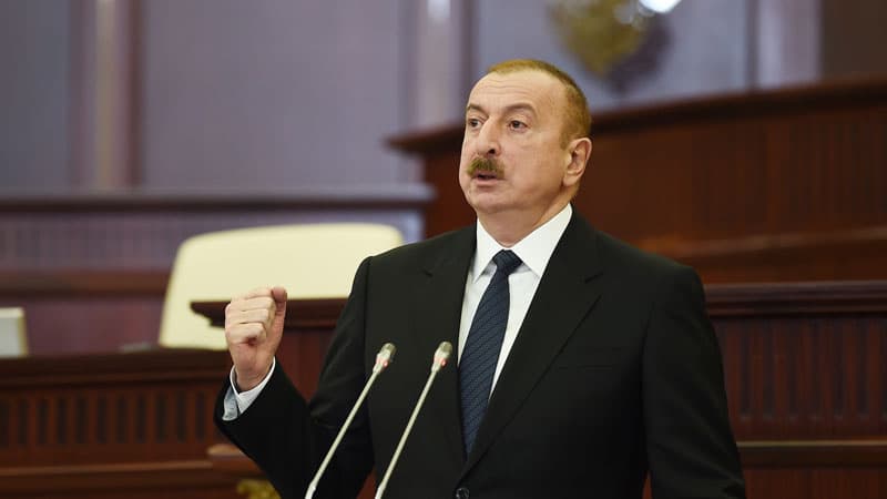 Prezident: "Deputatlar daim seçicilərin problemləri ilə maraqlanmalıdır"