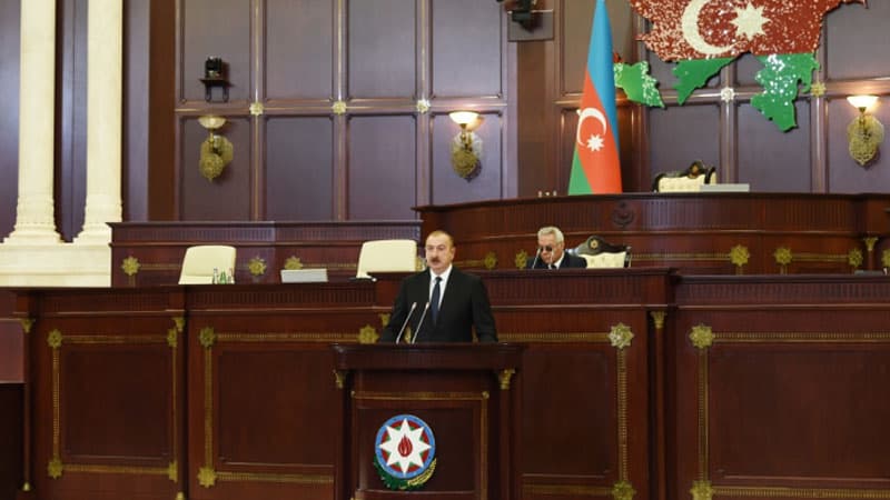 Prezident: "Hansı inqilab kimə xeyir gətirib?"