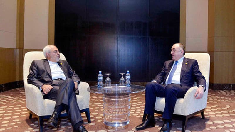 İran və Azərbaycan xarici işlər nazirləri koronavirus məsələsini müzakirə etdi