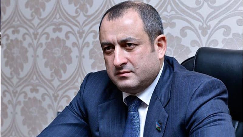 Adil Əliyev: "Təbliğat aparaq, kişilər öpüşməsin"