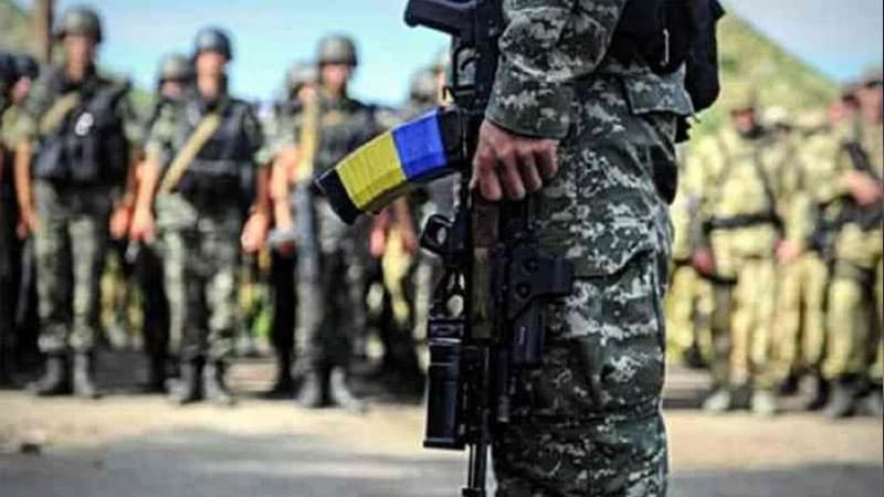Ukrayna orduya hərbi çağırışı qeyri-müəyyən müddətə ləğv etdi