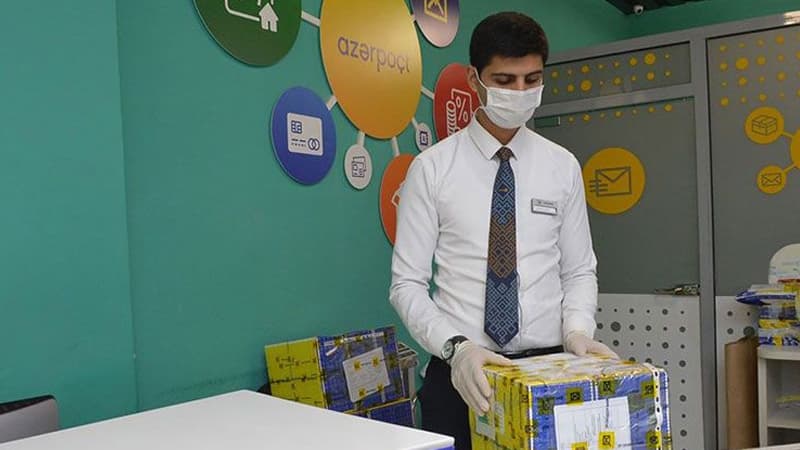 “Azərpoçt” MMC koronavirus infeksiyasına qarşı profilaktik tədbirlər görür (FOTO)