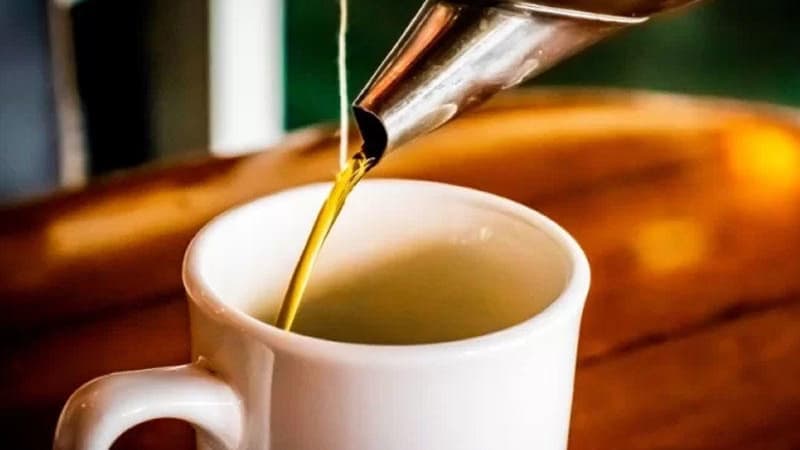 Çayı səhv dəmlədikdə, zəhərə çevrilir - Alman alimlərindən xəbərarlıq