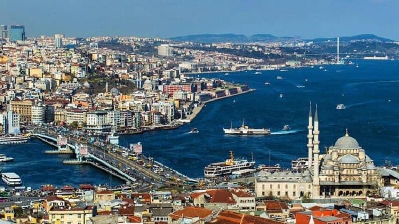 Türkiyədə evdən küçəyə çıxan bu şəxslər cərimələnəcək