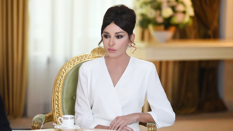Mehriban Əliyeva bir illik əməkhaqqını Koronavirusla Mübarizəyə Dəstək Fonduna ianə etdi