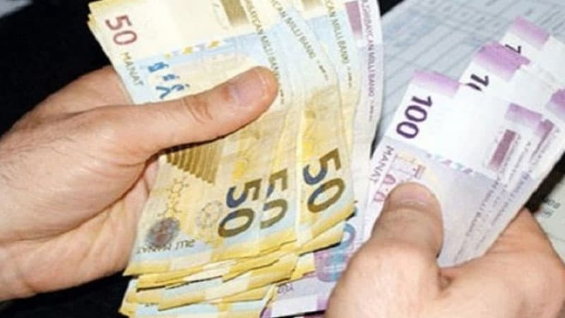 Azərbaycanda bu şəxslərin maaşları artırılacaq