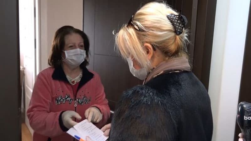 Azərbaycanda xüsusi rejim qərarından sonra 71 yaşlı qadın nazirlikdən kömək istədi (VİDEO)