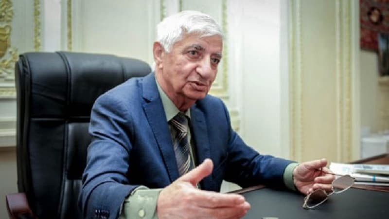Xalq şairi: “Bu saat qonaq gedən şəxs xəstəliyi yoluxdurmaq üçün evdən çıxır"