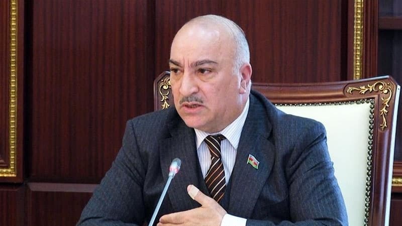 Millət vəkili nəvəsinə bu adı qoya bilməyib (SƏBƏB)
