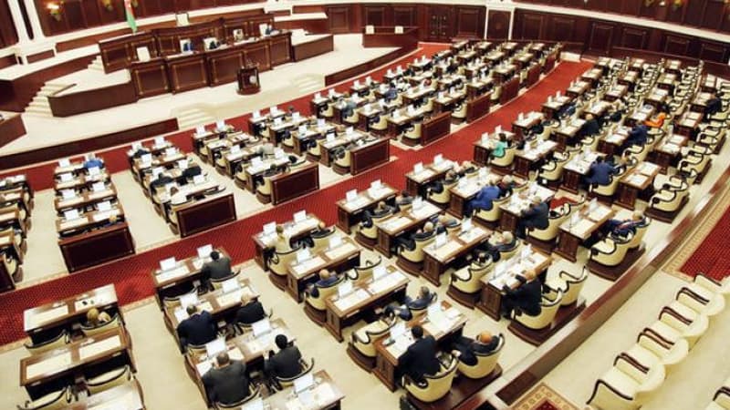 Milli Məclis dövlət büdcəsinə yenidən baxacaq