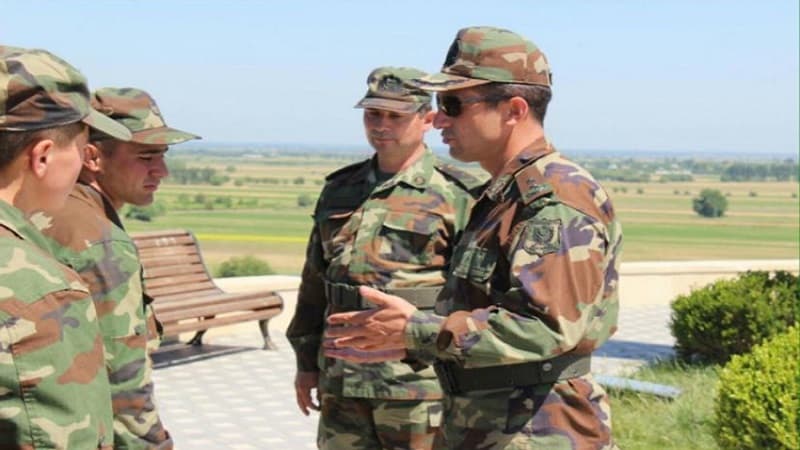 Əsgərinin ayağını yuyan, alay komandirinin oğlunu girov gətirən polkovnik - Maraqlı faktlar