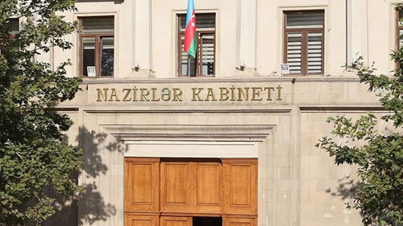 Xüsusi karantin dövründə iş rejiminin tənzimlənməsi barədə qərar verildi