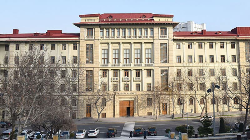 Xüsusi karantin dövründə fasiləsiz işləyəcək müəssisələr (SİYAHI)