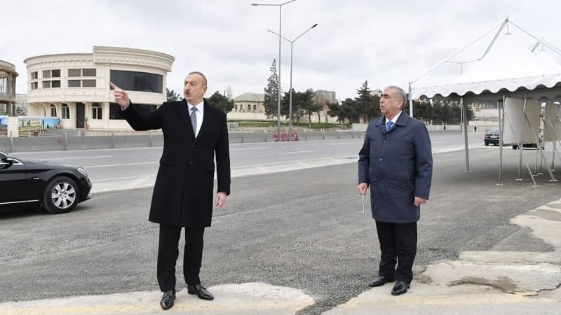 Prezident Bakı-Sumqayıt yolunda görülən işlərlə tanış oldu (FOTOLAR)