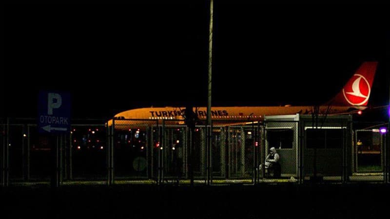 Türk Hava Yolları bütün daxili uçuşları dayandırdı