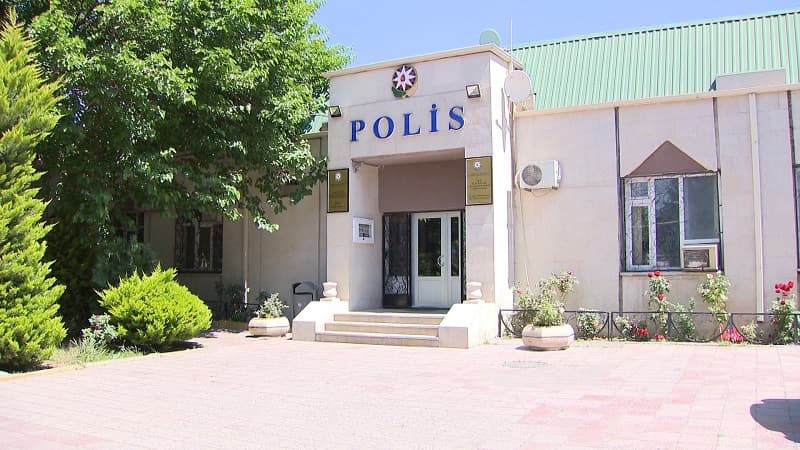 Bakıda 90 dəfə icazə SMS-i göndərən ata-oğul saxlanıldı (FOTO)