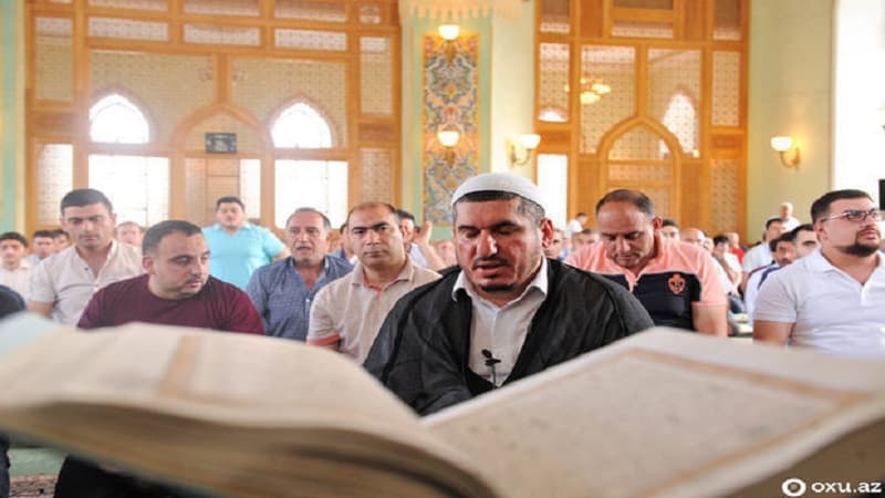 Ramazan ayında məscidlərdə bayram namazı qılınacaqmı? (AÇIQLAMA)