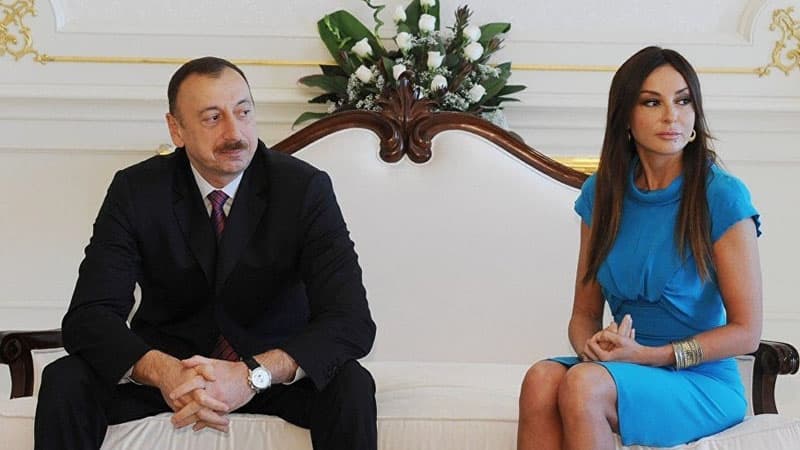 İlham Əliyev və birinci vitse-prezident tanınmış alimin vəfatı ilə bağlı nekroloq imzaladı