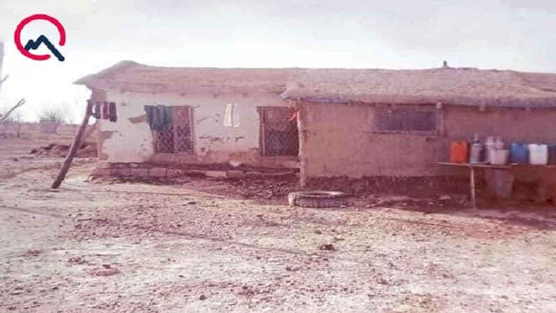 Məcburi köçkün şikayət edir, komitə “evi var” deyir