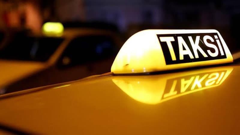Taksi fəaliyyətinə icazə verilən sürücülərin sayı açıqlandı