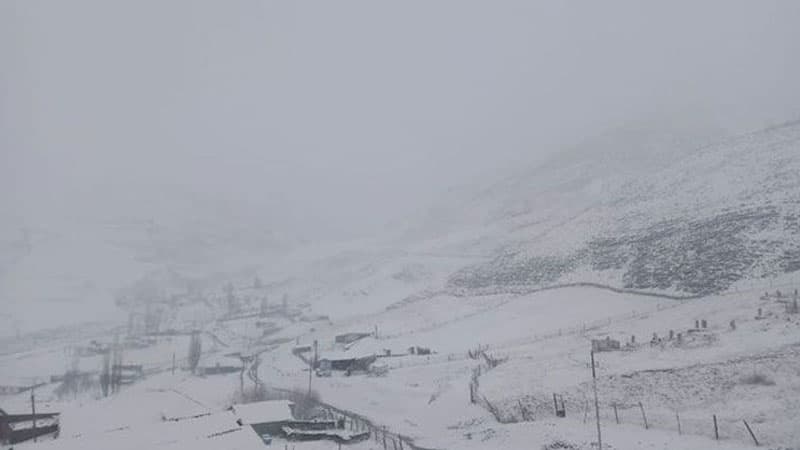 Azərbaycanın şimal bölgəsinı qar yağdı (FOTOLAR)
