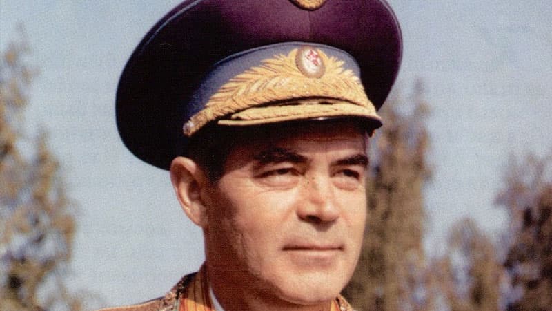 Tarixin ilk kosmik səyahətində Qaqarinə son anda uduzan, elmi təcrübə  üçün evləndirilən türk