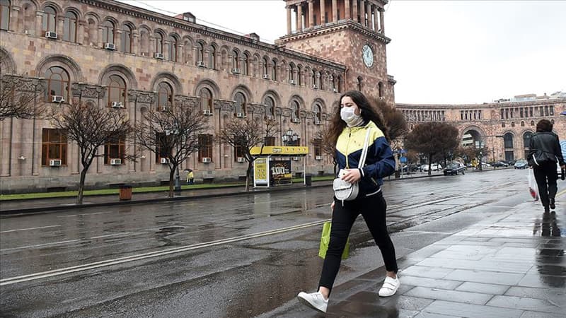 Ermənistanda koronavirusa görə fövqəladə vəziyyət uzadıldı
