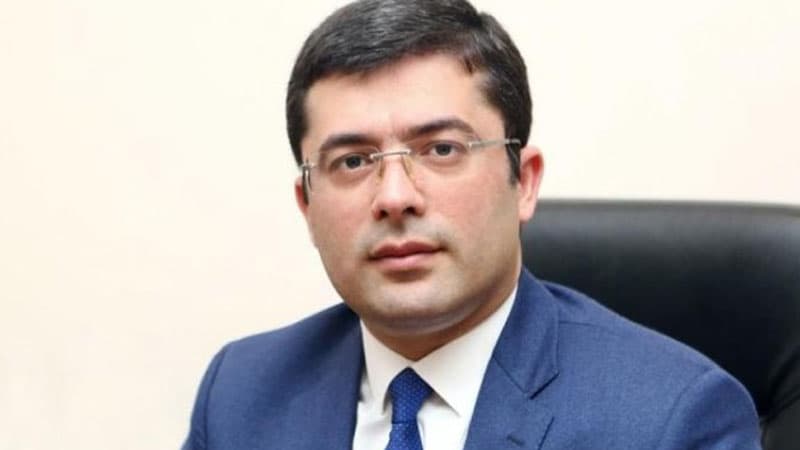 KİVDF-nin yeni direktoru 7 nəfəri işdən çıxardı