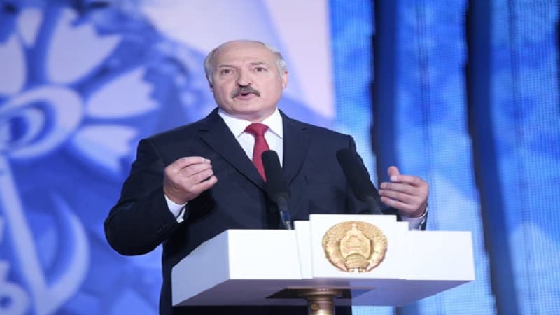 Lukaşenko AB ilə viza asanlaşdırılması haqqında müqaviləni imzaladı