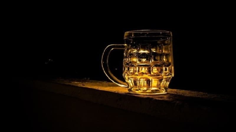 Əyalətlərdə pivə satışına qadağa qoymamaq tövsiyə edildi
