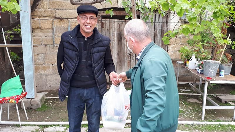Kürdəmirdə 700-dən çox ailəyə ərzaq yardımı çatdırılıb (FOTO)