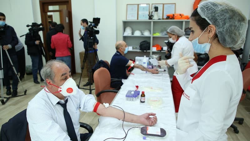 Azərbaycan neftçiləri qanvermə aksiyasına qoşuldu (FOTOLAR)
